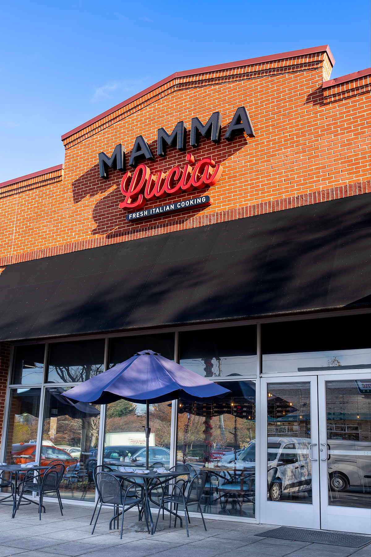 Mamma Lucia Storefront in Fallsgrove (Rockville)